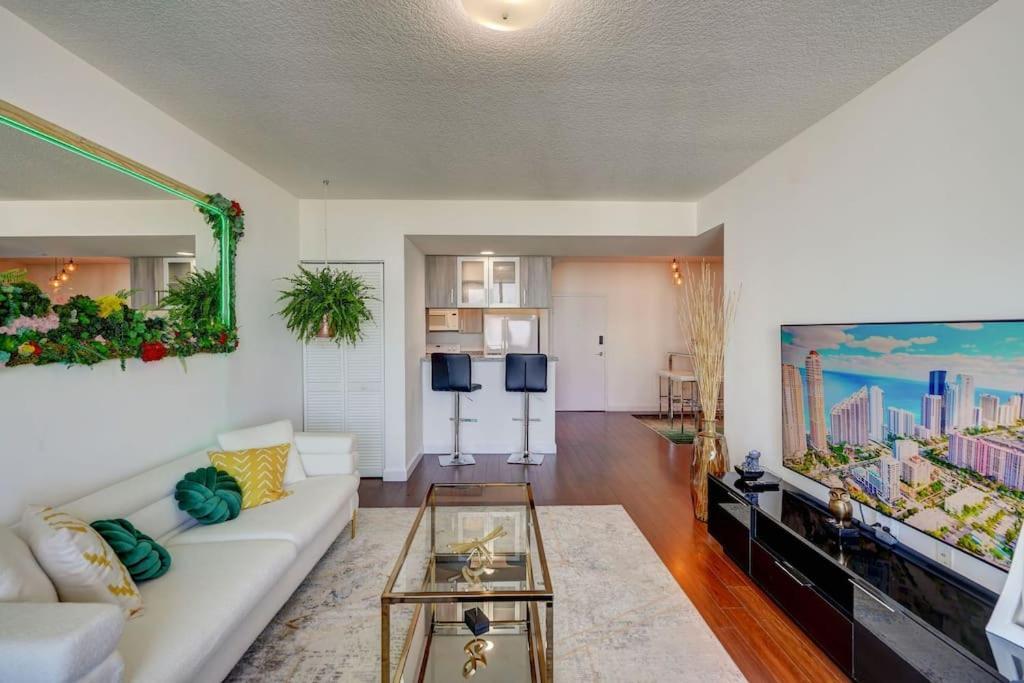 Apartment Luxury With Waterview & Next To Brickell