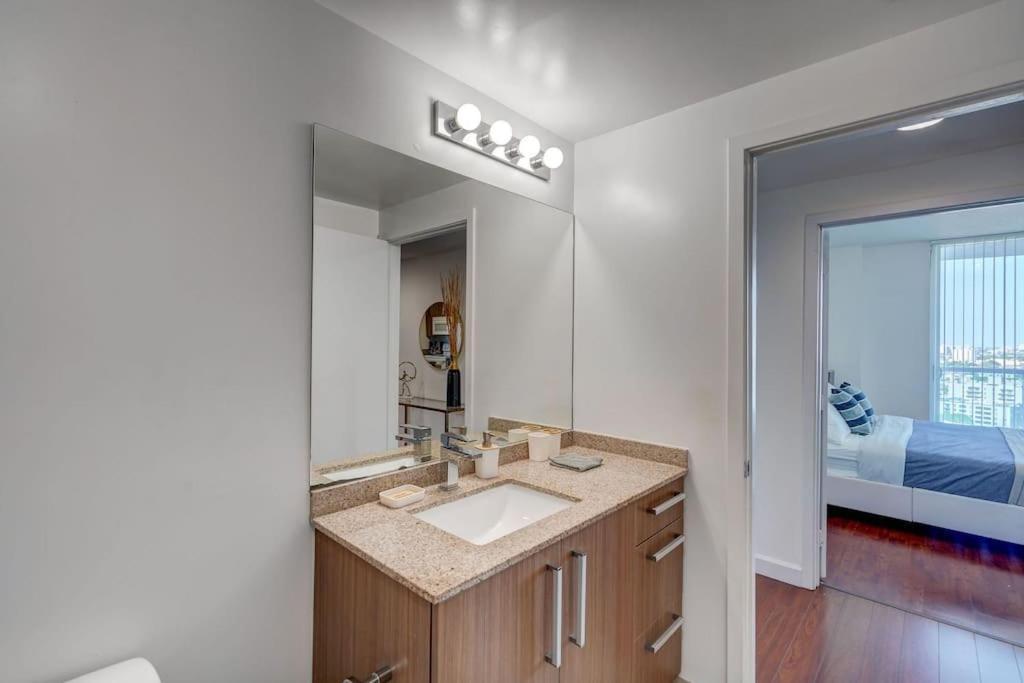 Luxury With Waterview & Next To Brickell *